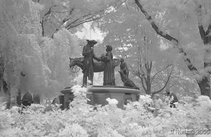 IR Statue 